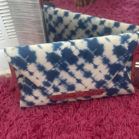 Blue and White Clutch Purse - Picture 3 of 7